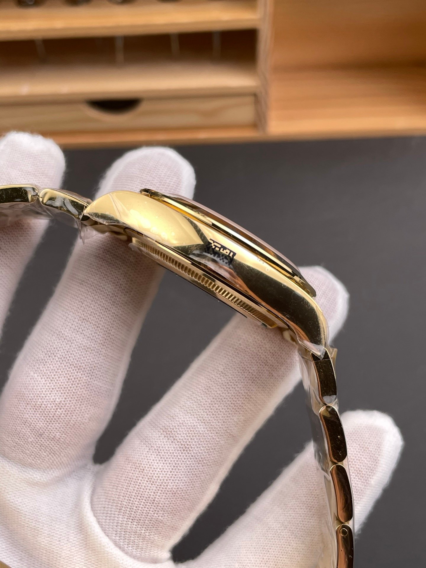 Rolex Daytona Black Gold Full Gold
