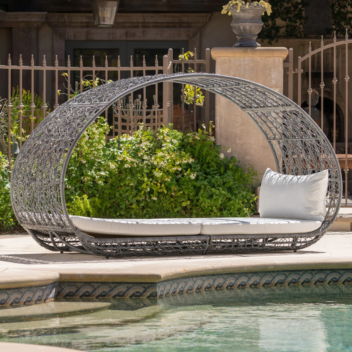 Lavina 91.26'' Aluminium.Wicker Outdoor Patio Daybed