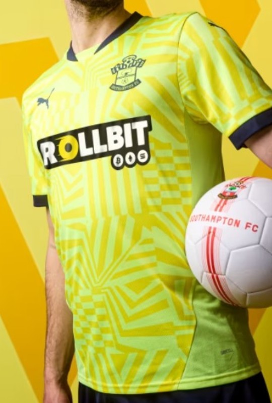Southampton 2024-25 Away Kit