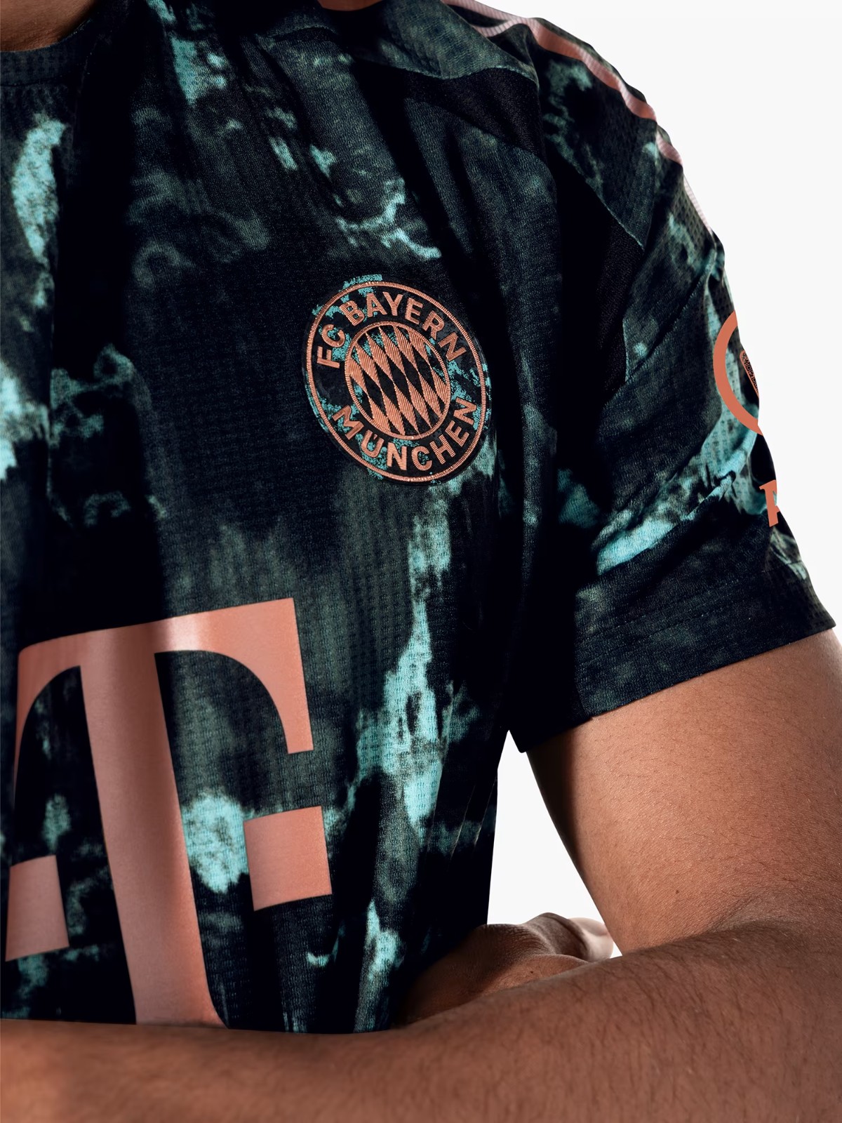 Bayern München 2024-25 Away Kit