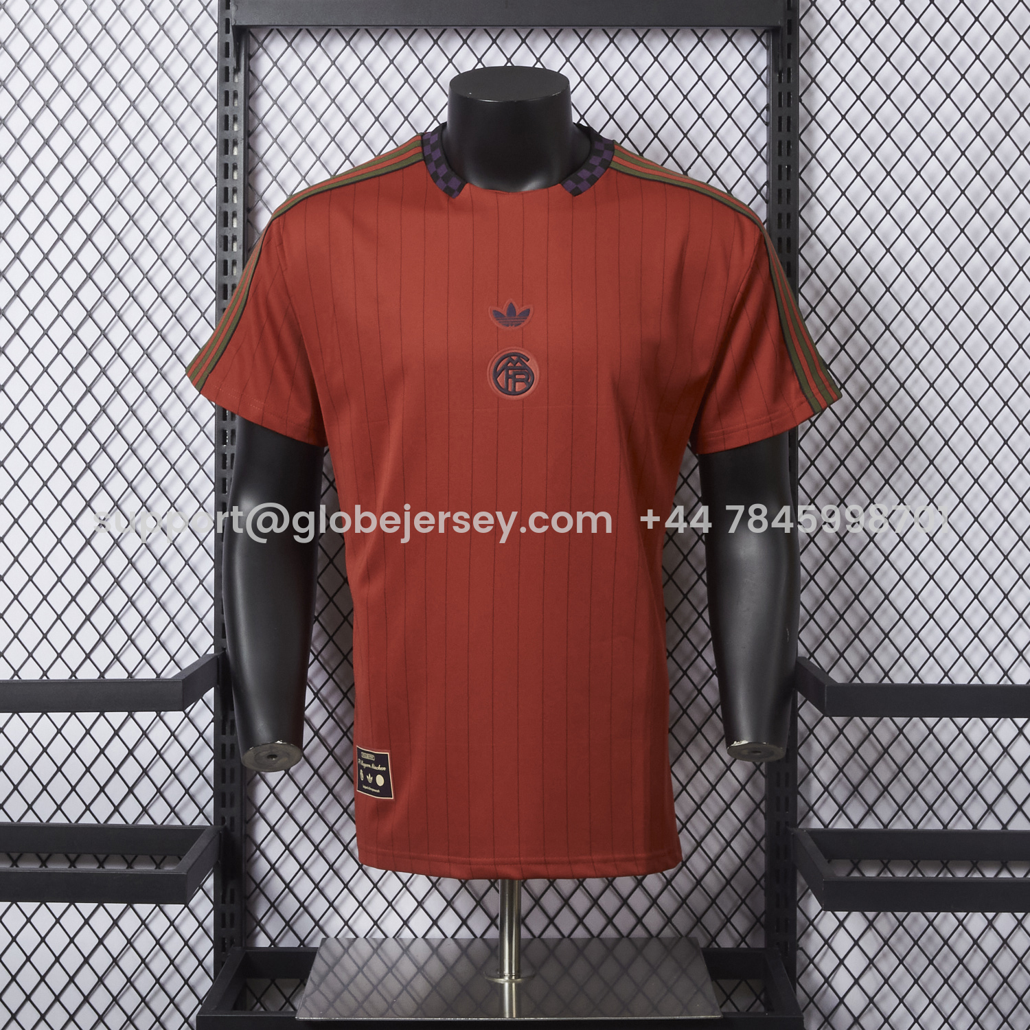 Bayern Munich 25-26 Trefoil Red Travel Jersey - Player Version