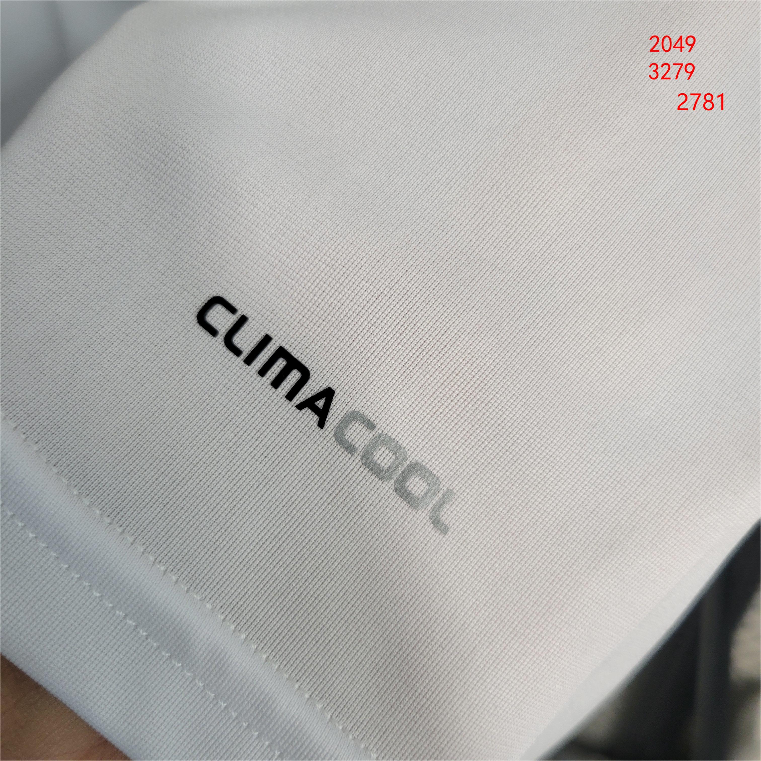 2009/10 Real Madrid Home Long Sleeve Retro Shirt - Fans Edition