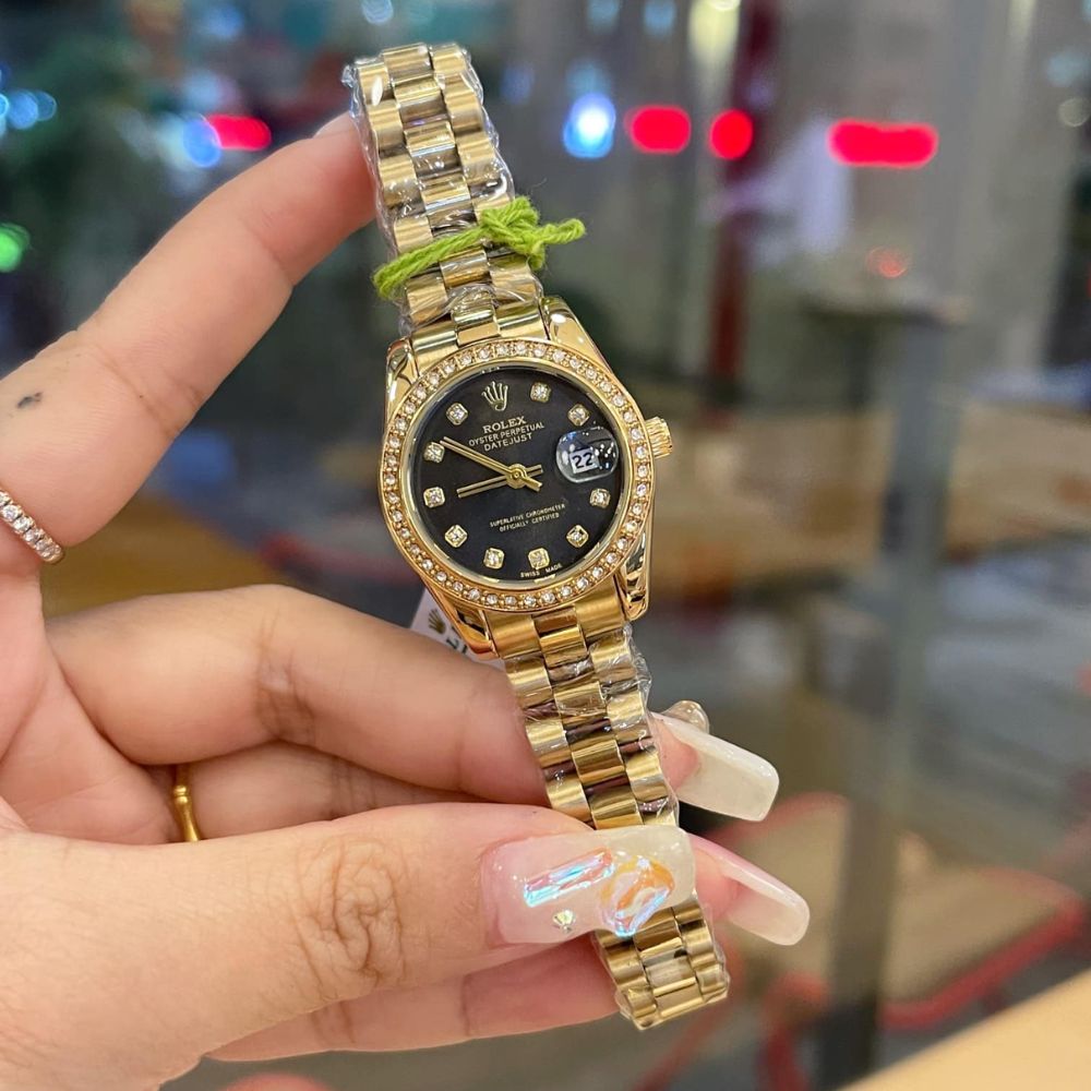 Rolex Lady Datejust 28 Diamond Dial 18K Gold In Black 28Mm
