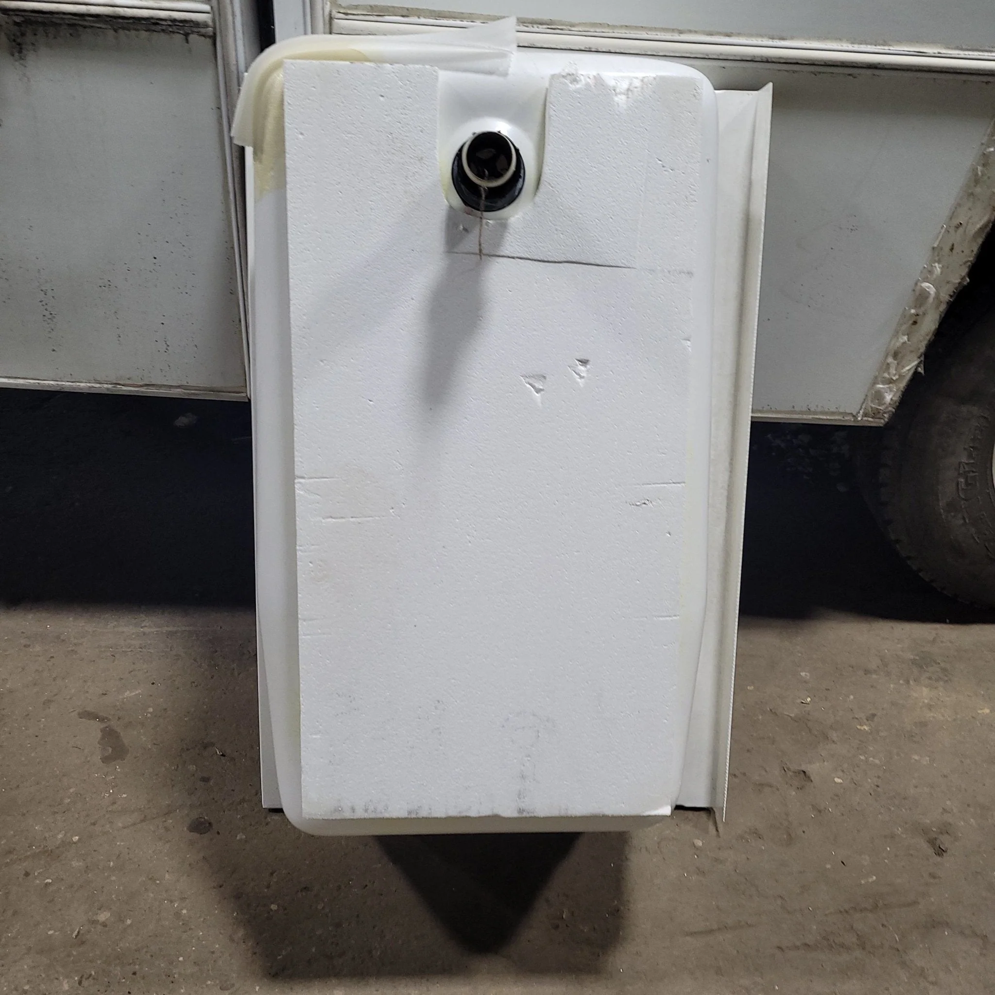 Used RV Bath Tub 36” x 24” - Right Hand Drain
