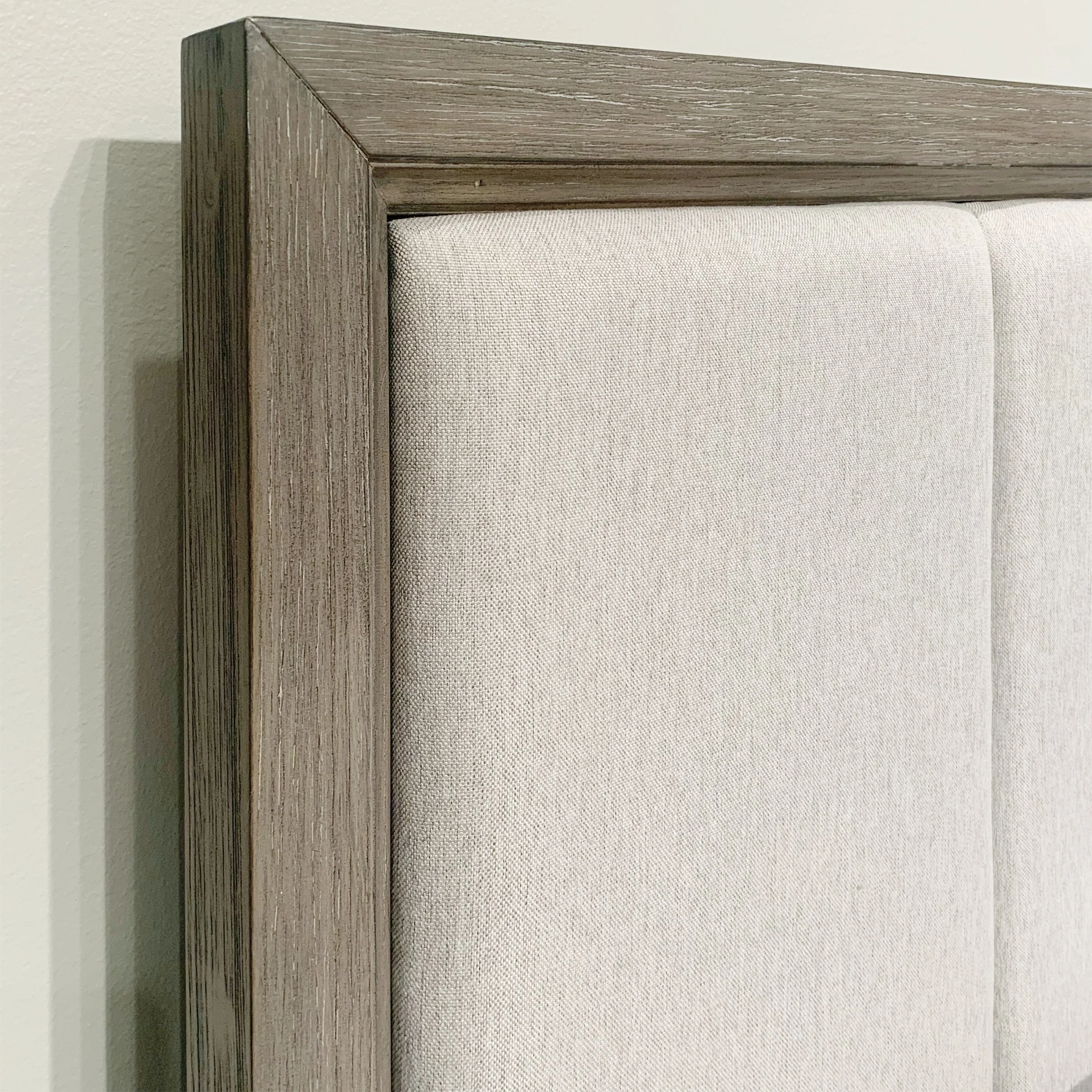 Ennesley Gray Wood Bedroom Set with Upholstered Panel King Bed, Dresser, Mirror, 2 Nightstand, and Chest