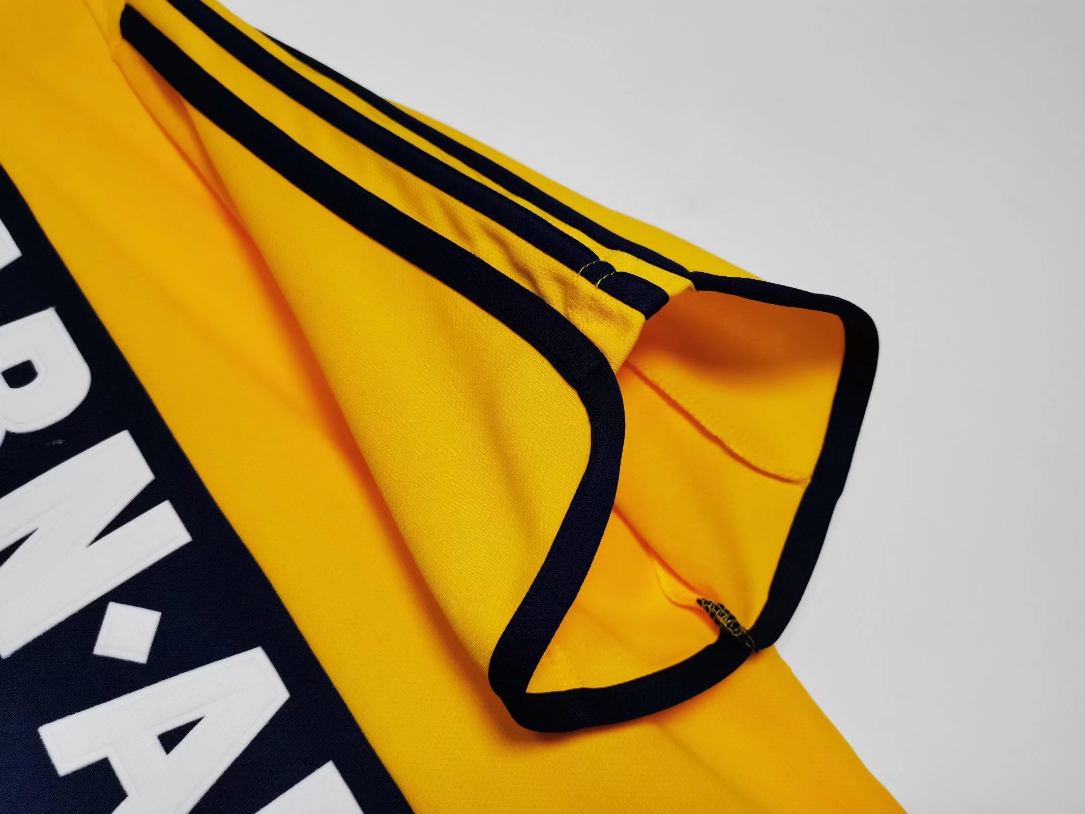 2000/01 Ajax Away Retro Shirt - Fans Edition