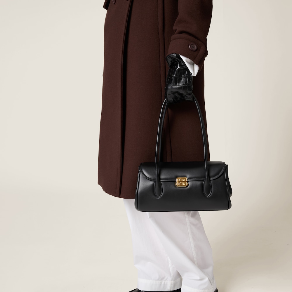 Leather shoulder bag