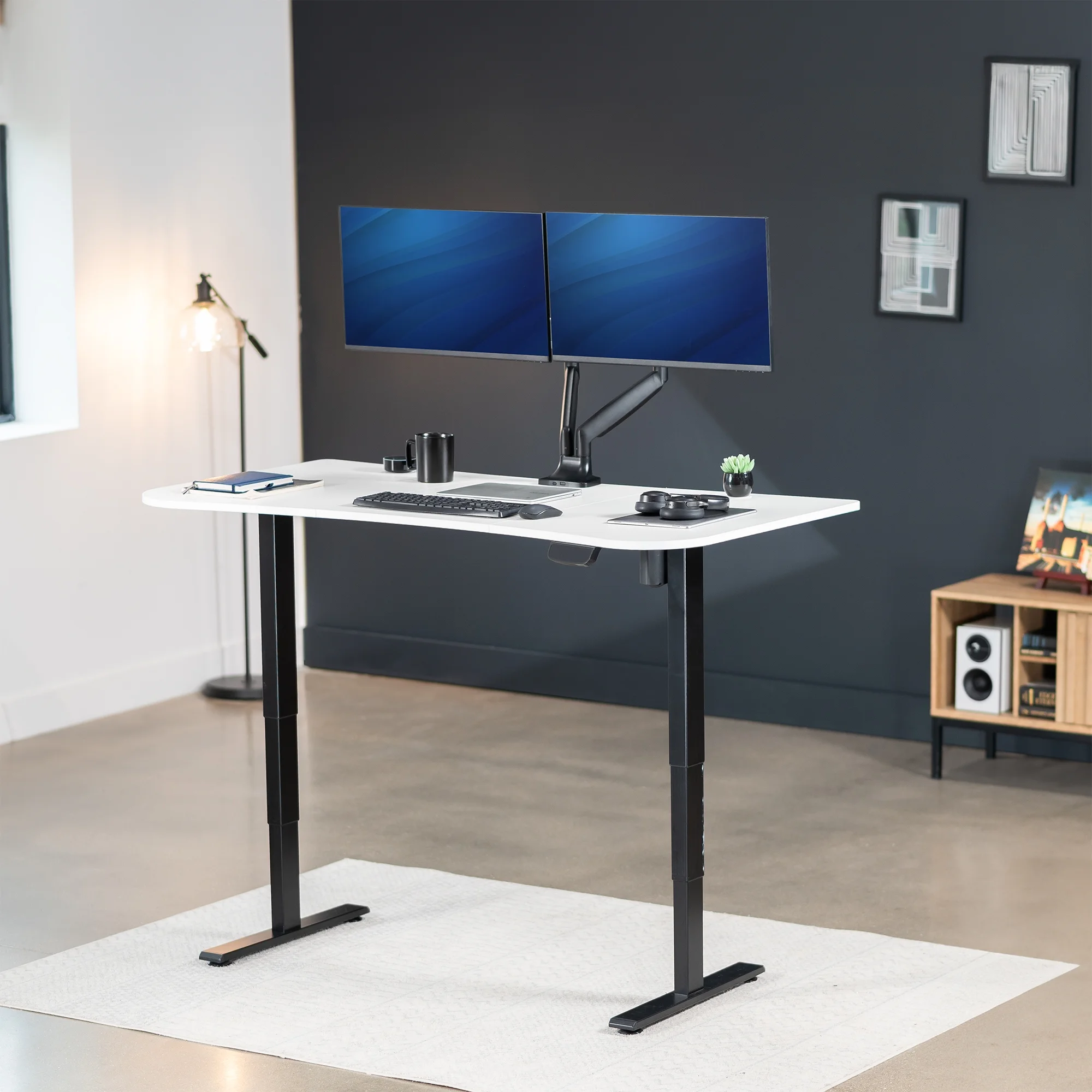 VIVO Reclaimed Wood / Black 63�?x 32�?Electric Height Adjustable Stand Up Desk
