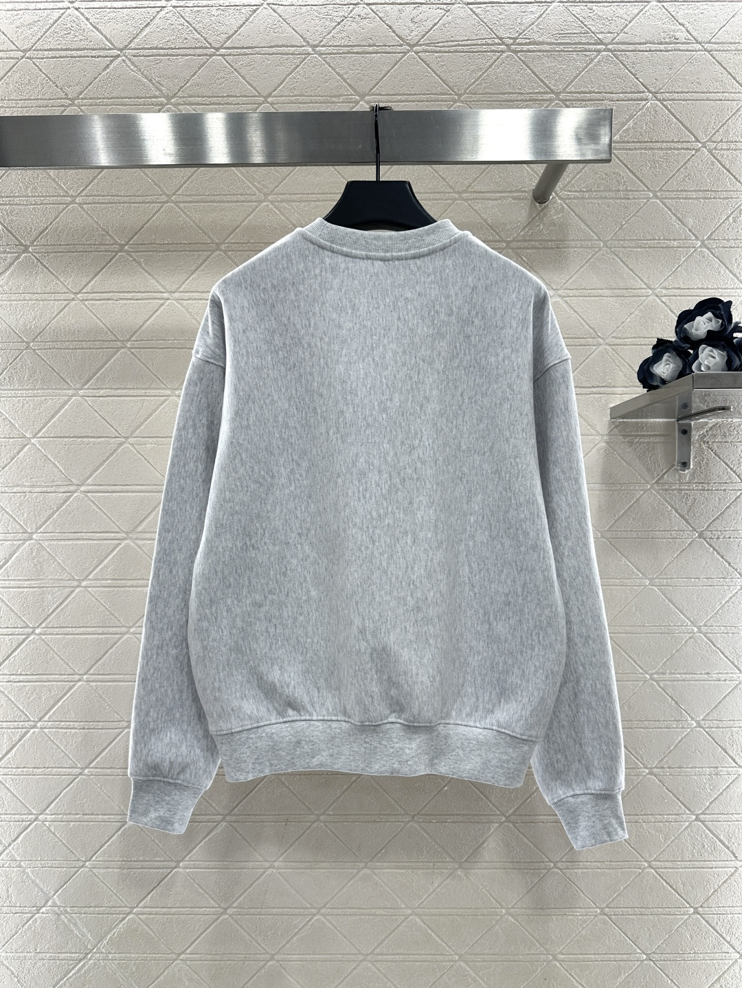 Crew neck letter sweatshirt