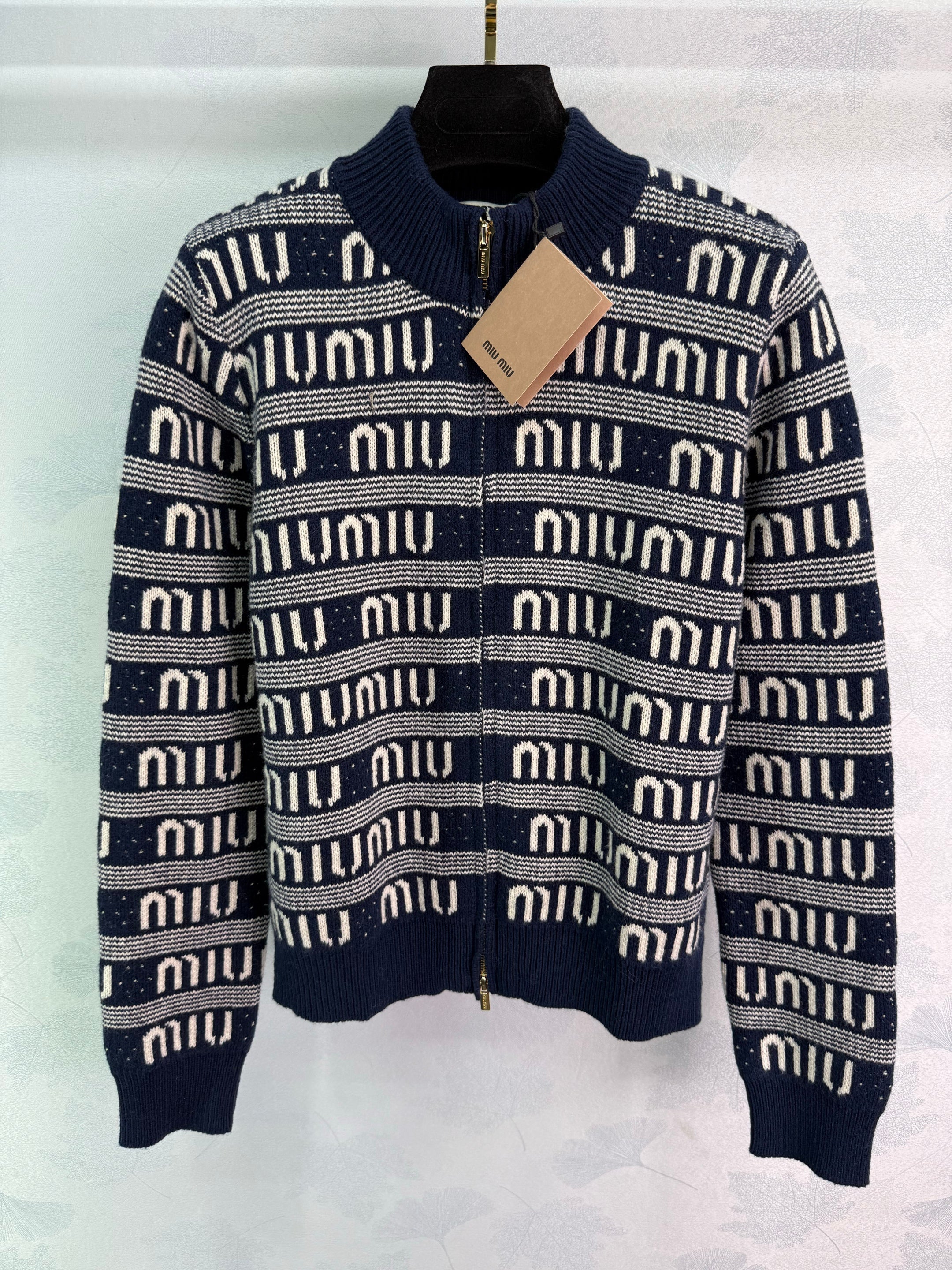 New autumn and winter knitted stand collar cardigan