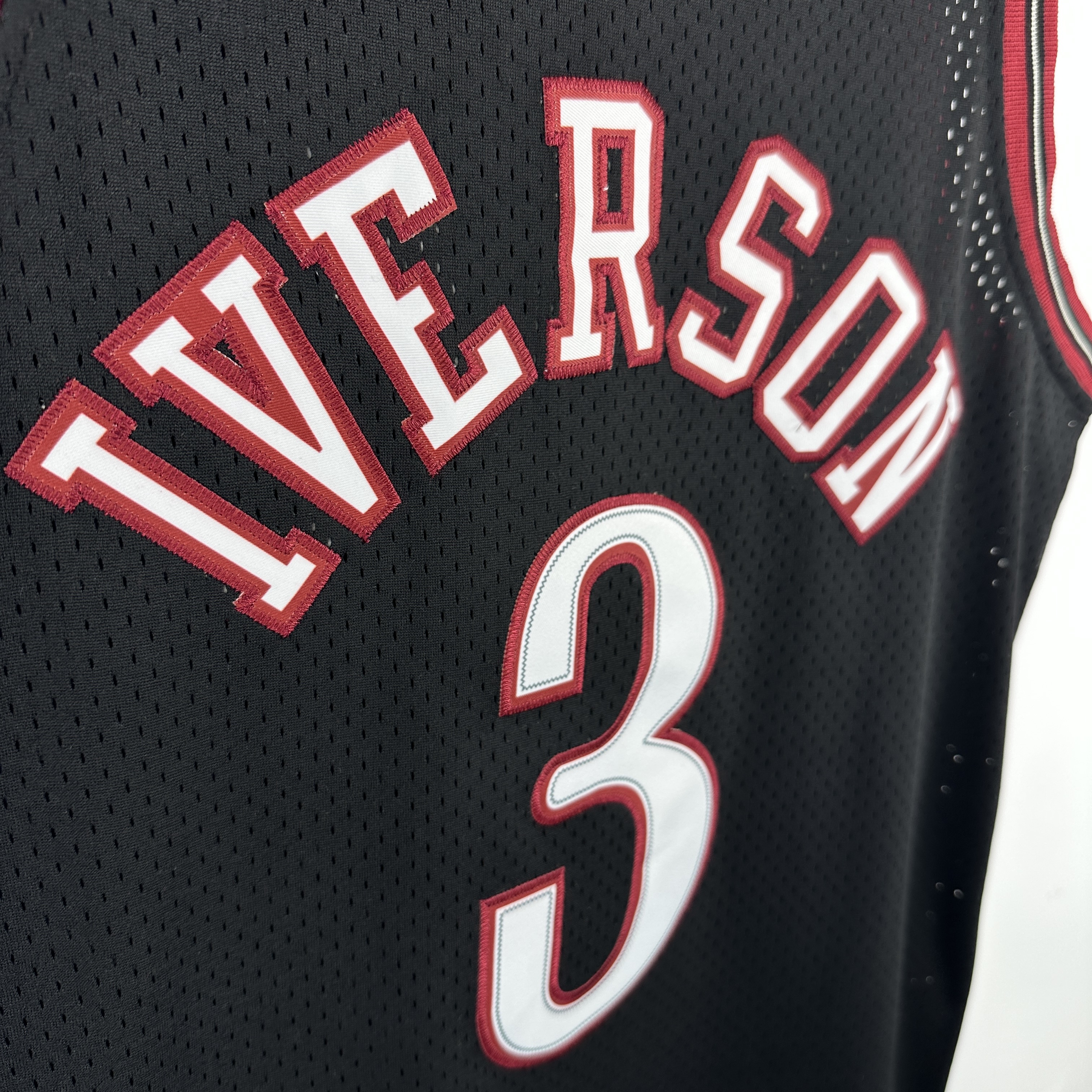 Embroidered MN Retro Jersey 76ers 97/98 Season Big Star Black No. 3 Iverson
