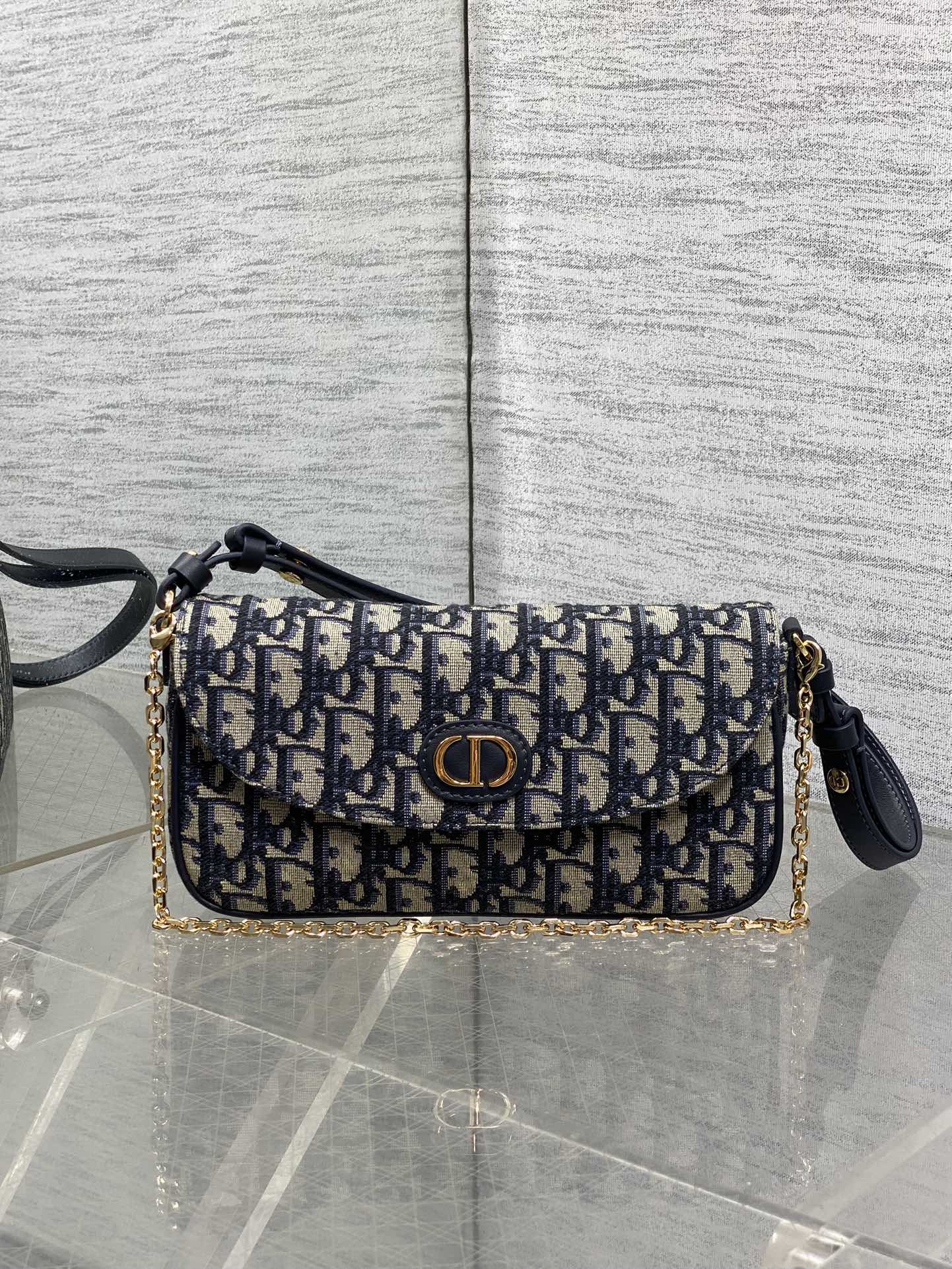 Dior 30 Montaigne Avenue Bag Oblique Blue