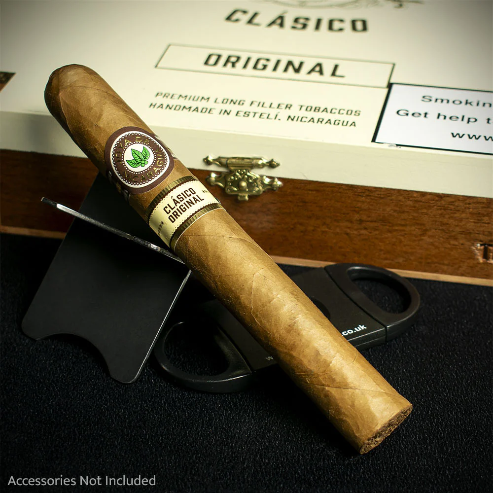 Joya de Nicaragua Clasico Toro Cigar - Single