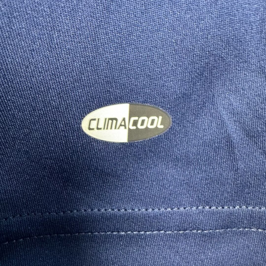 2005/06 Real Madrid Away Retro Jersey - Fans Edition