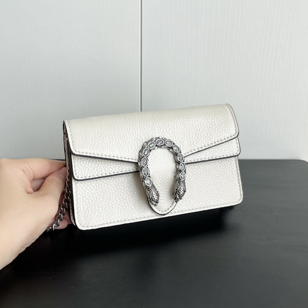 Gucci Leather Dionysus Mini Chain Bag.