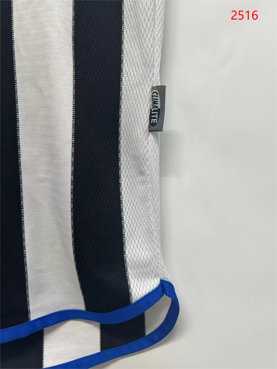 2000/01 Newcastle United Home Retro Shirt