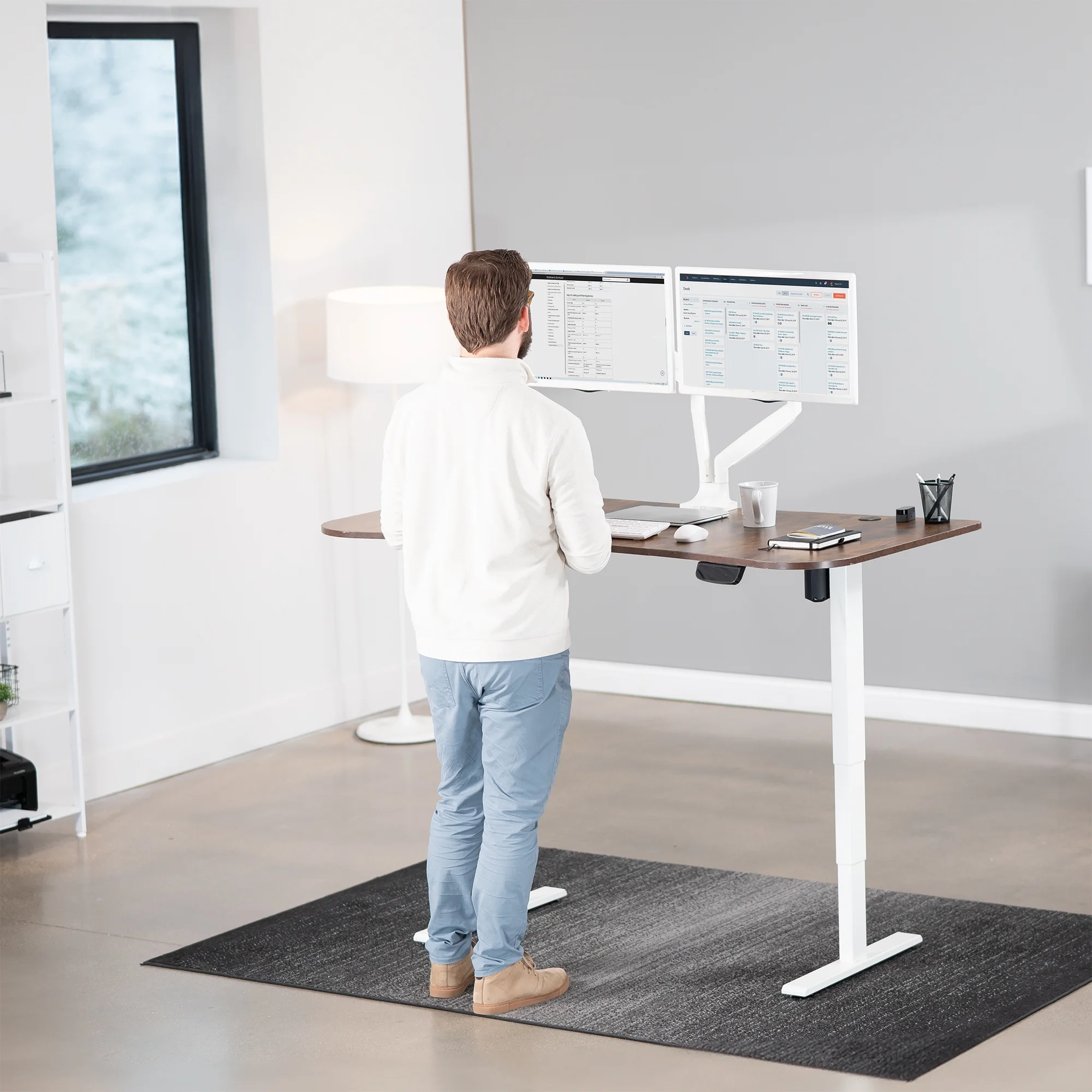 VIVO Reclaimed Wood / Black 63�?x 32�?Electric Height Adjustable Stand Up Desk