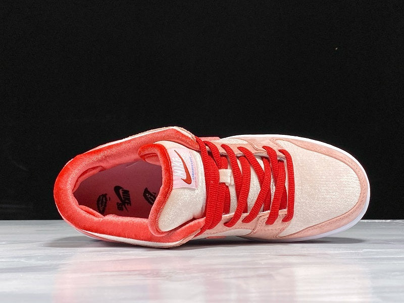 SB Dunk Low StrangeLove Skateboards