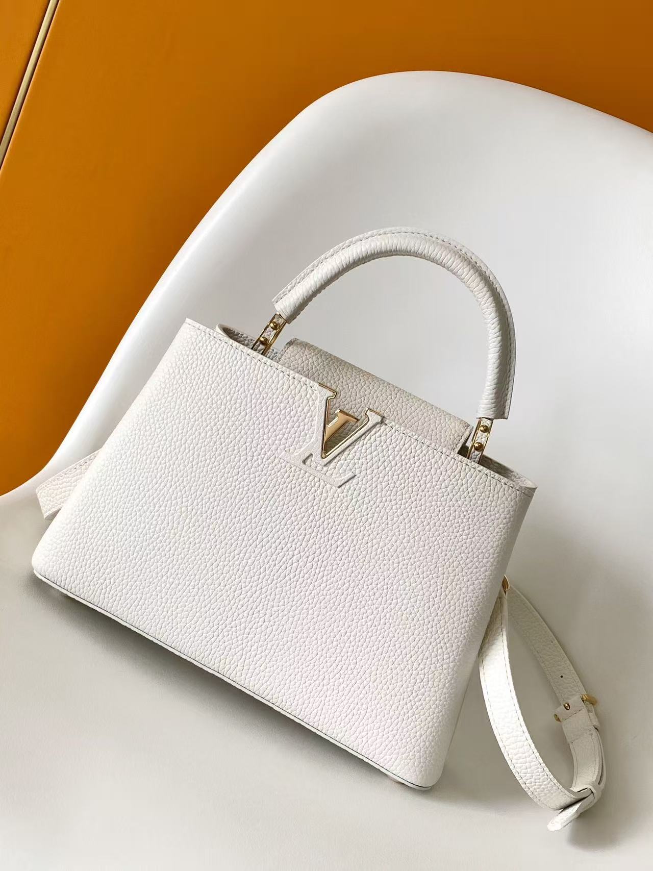 LV Borsa Capucines BB Top Quality