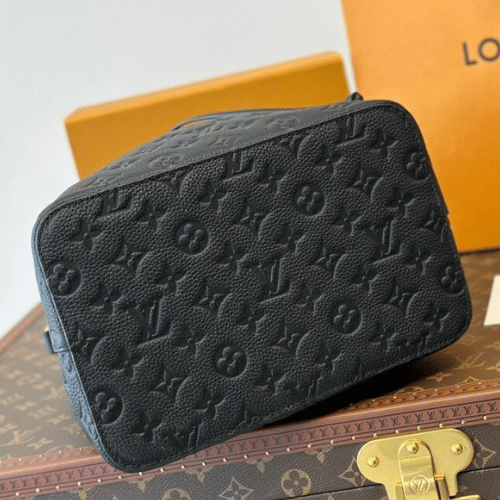 Louis Vuitton Néonoé Mm Monogram Empreinte Black 10.2 Inches M45256