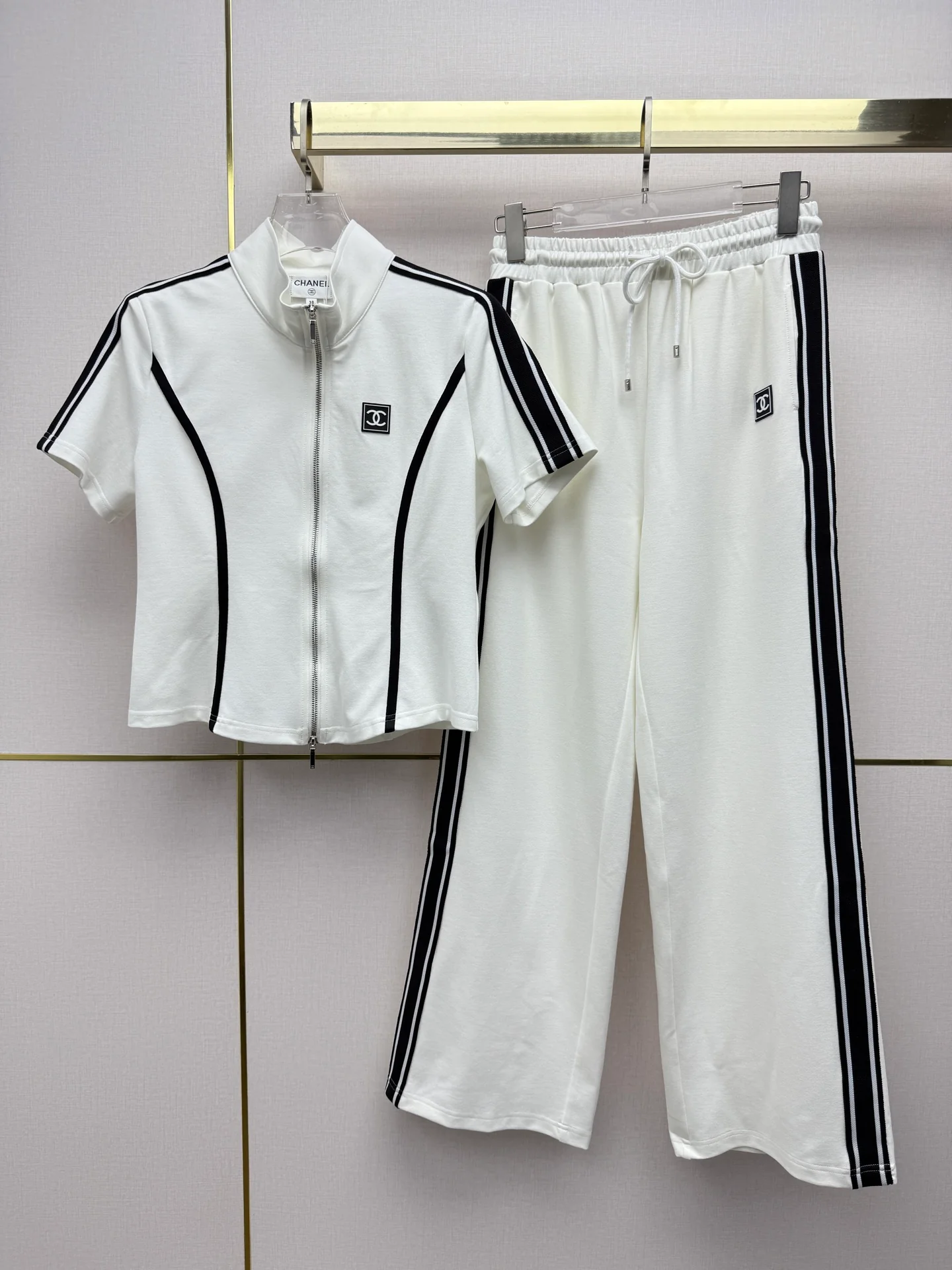 26NEW Color Block Tracksuit
