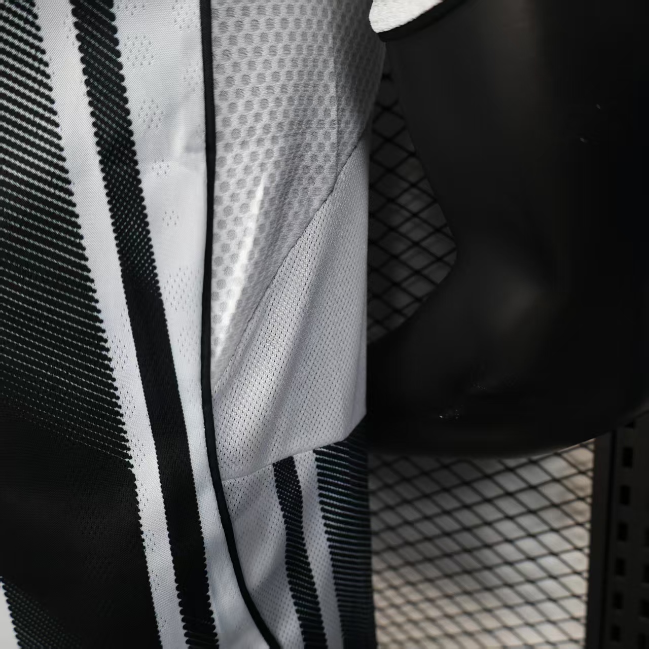 2025-26 Juventus Home - Jersey - Player Edition