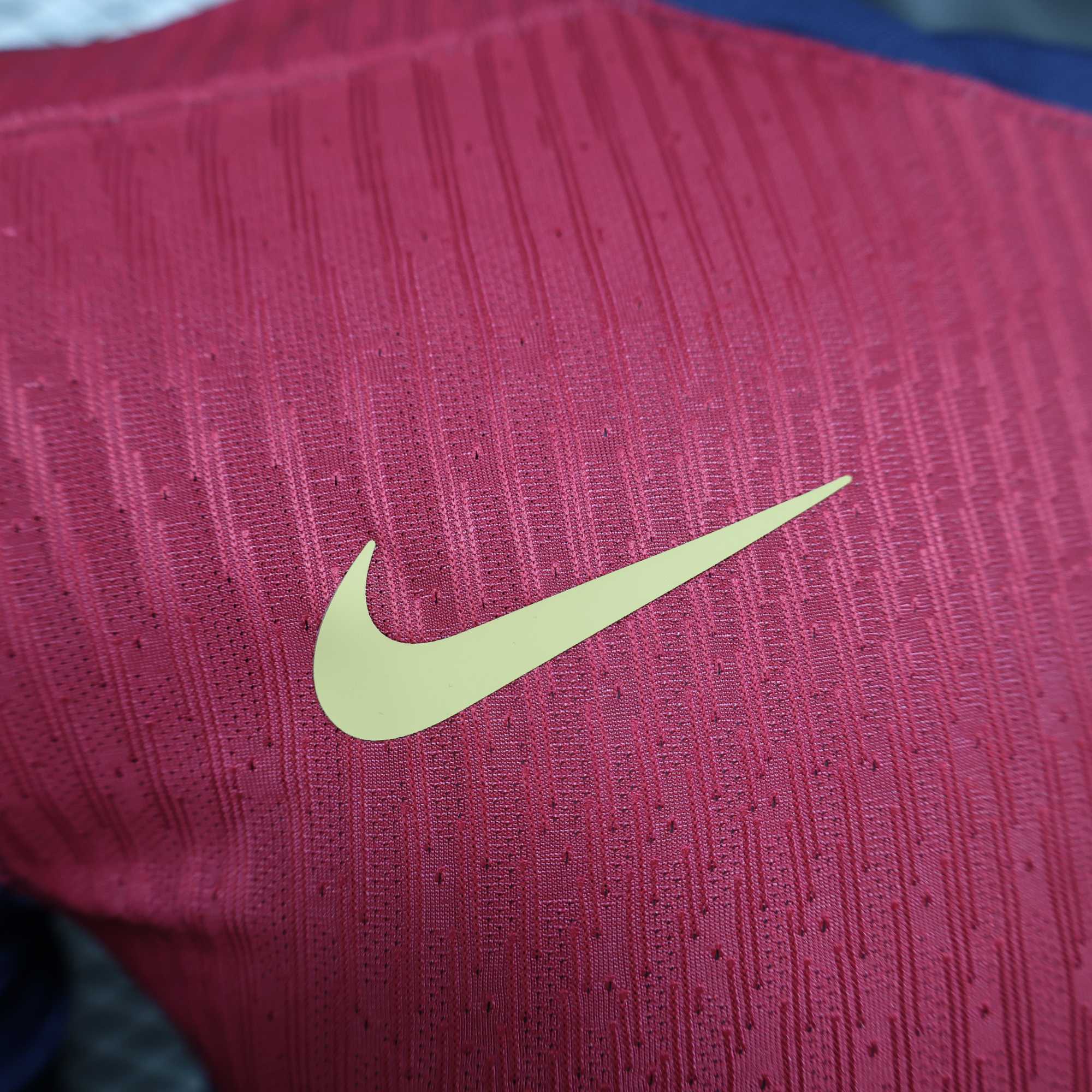 2024/2025  PlayerVersion Barcelona Cool Play Football Shirt 1:1 Thai Qualiy