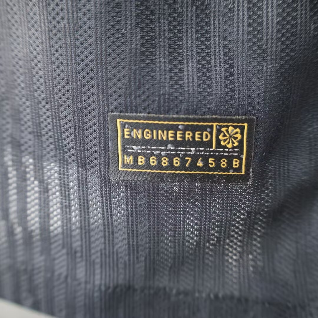 2024/2025 Player Version Barcelona Red-Black Lion Special Edition Football Shirt 1:1 Thai Quality