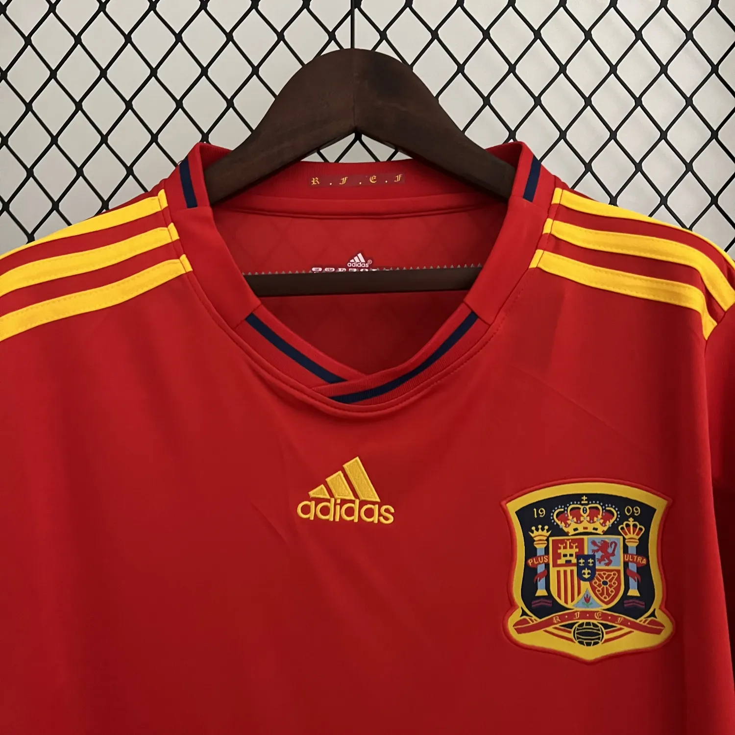 2010 Spain home retro jersey - fans edition