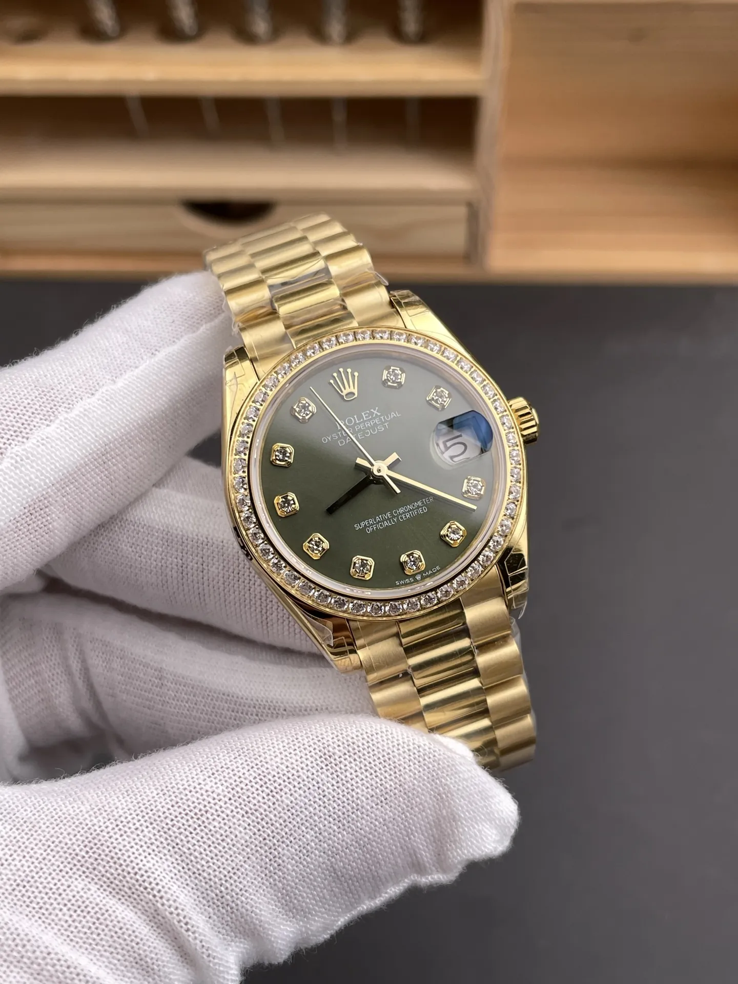 Rolex Datejust Diamond Bezel Ladies 31mm