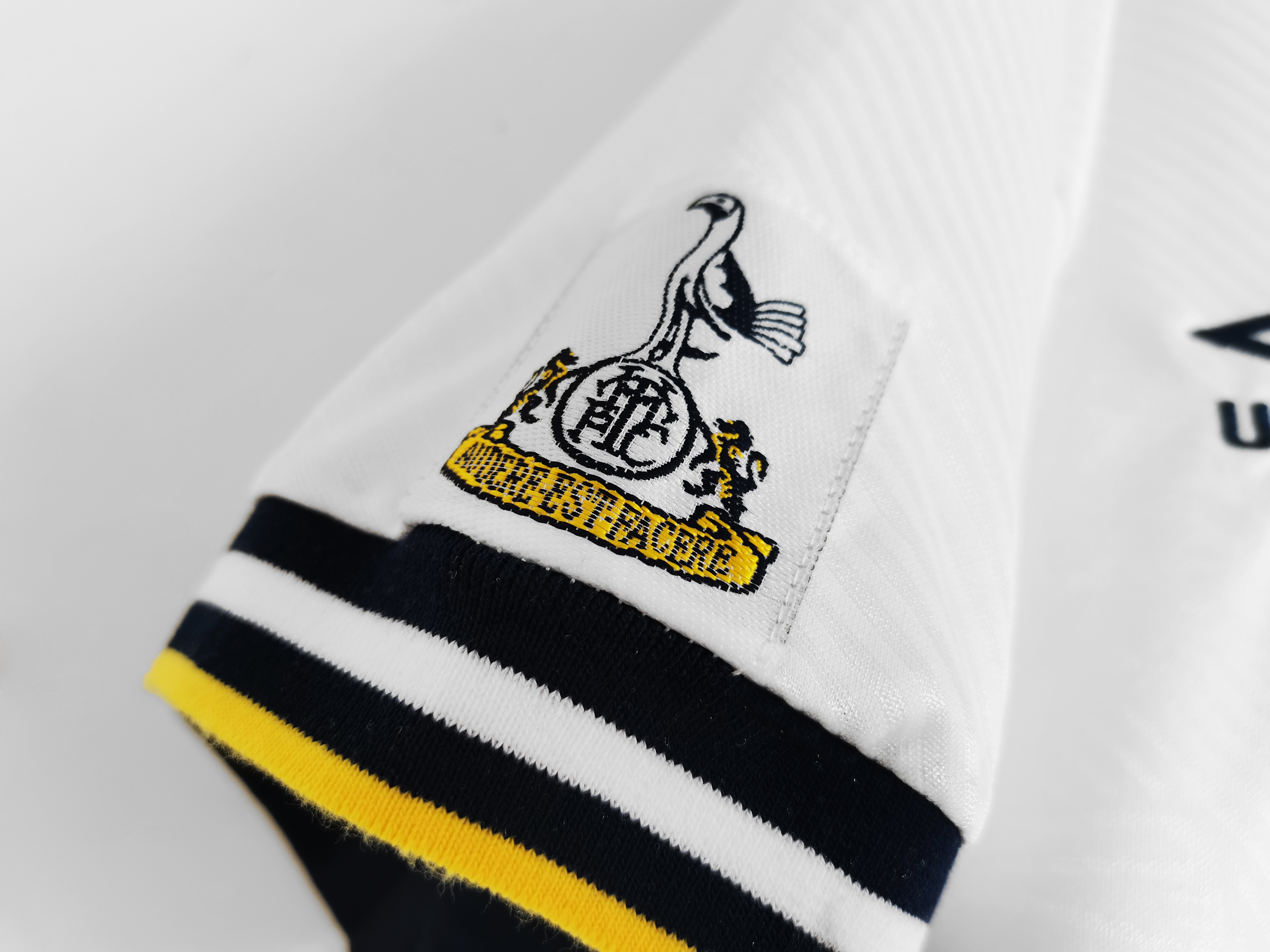 1994/95 Tottenham Hotspur Home Retro Jersey - Fans Edition