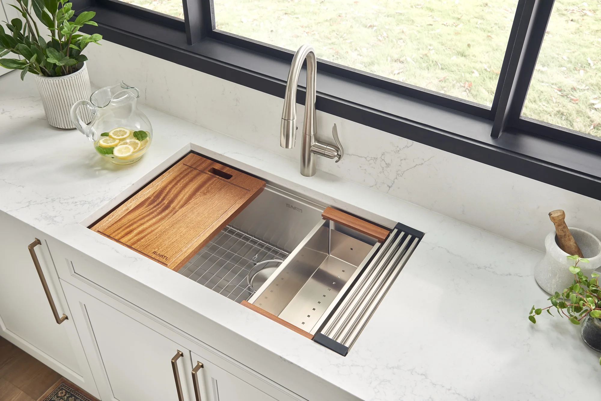 Ruvati RVH8300 Undermount 16 Gauge 32 in. Kitchen Sink Single Bowl
