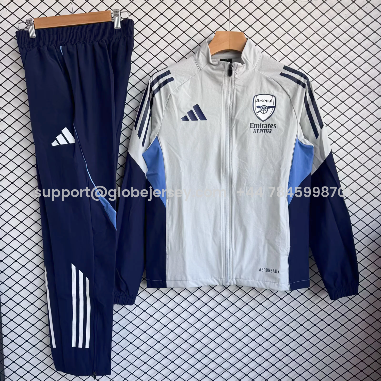 Arsenal 25-26 Windbreaker Training Set - Light Grey Top and Blue Pants