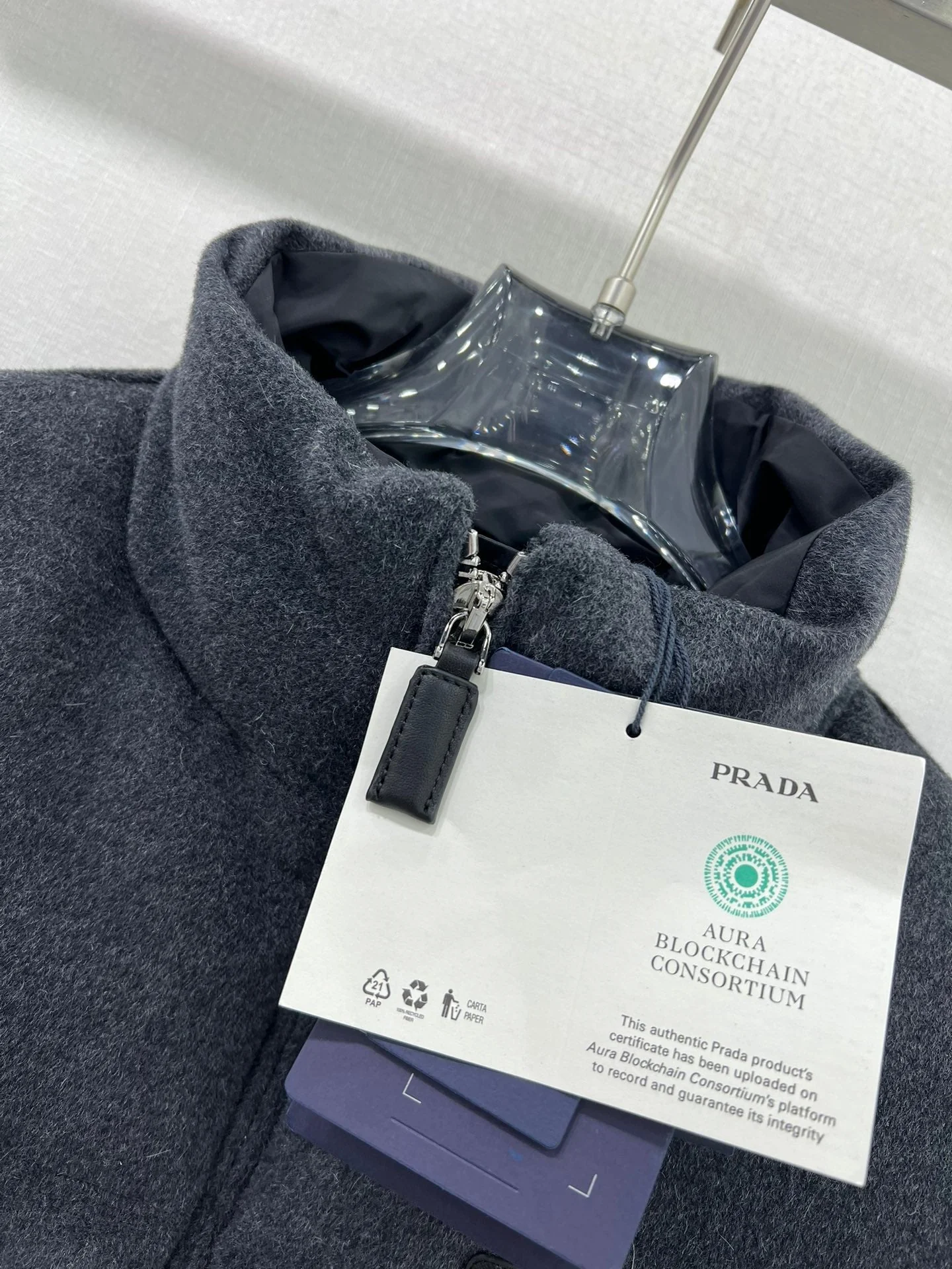 White goose down vest down jacket