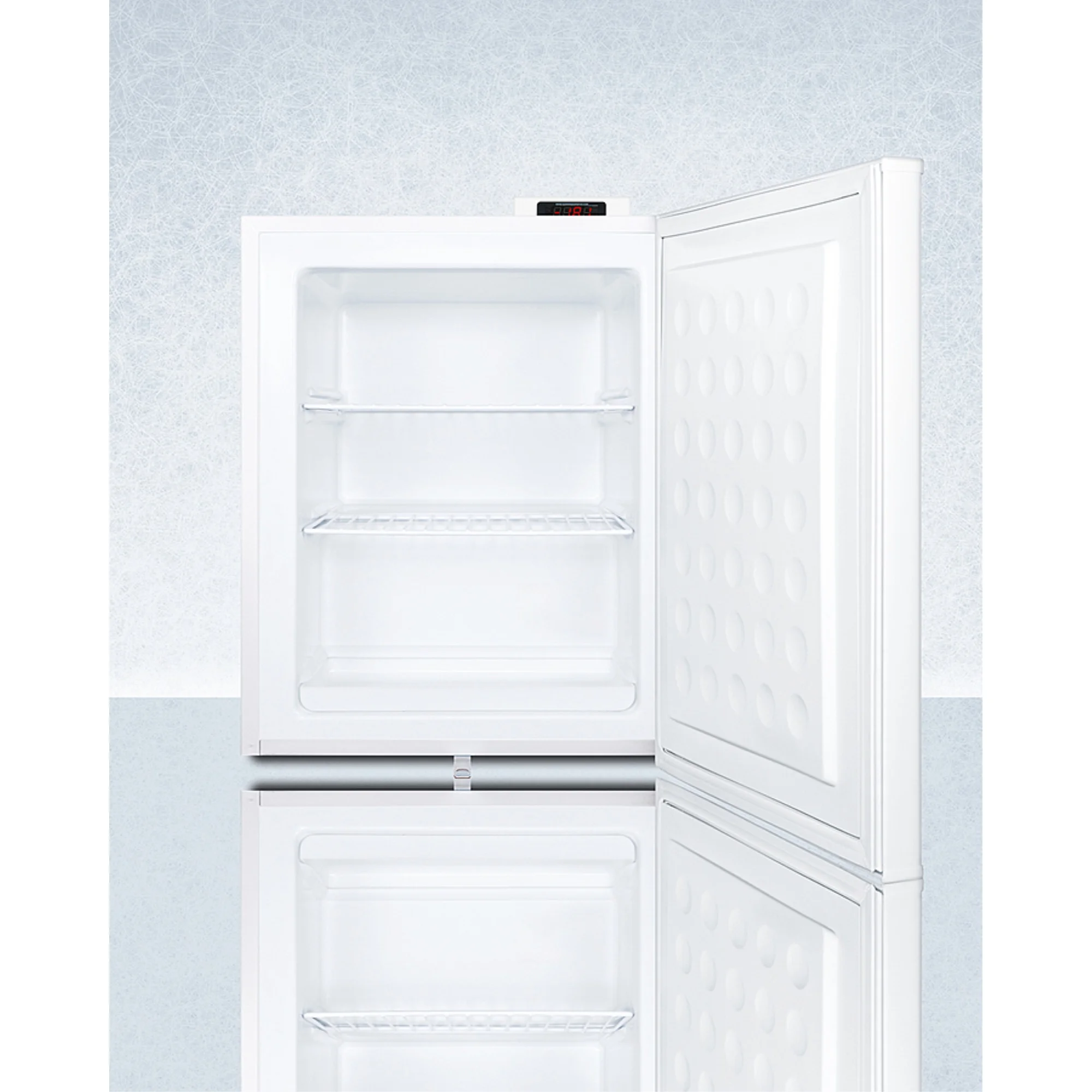 SUMMIT FS30LGP  UPRIGHT FREEZERS
