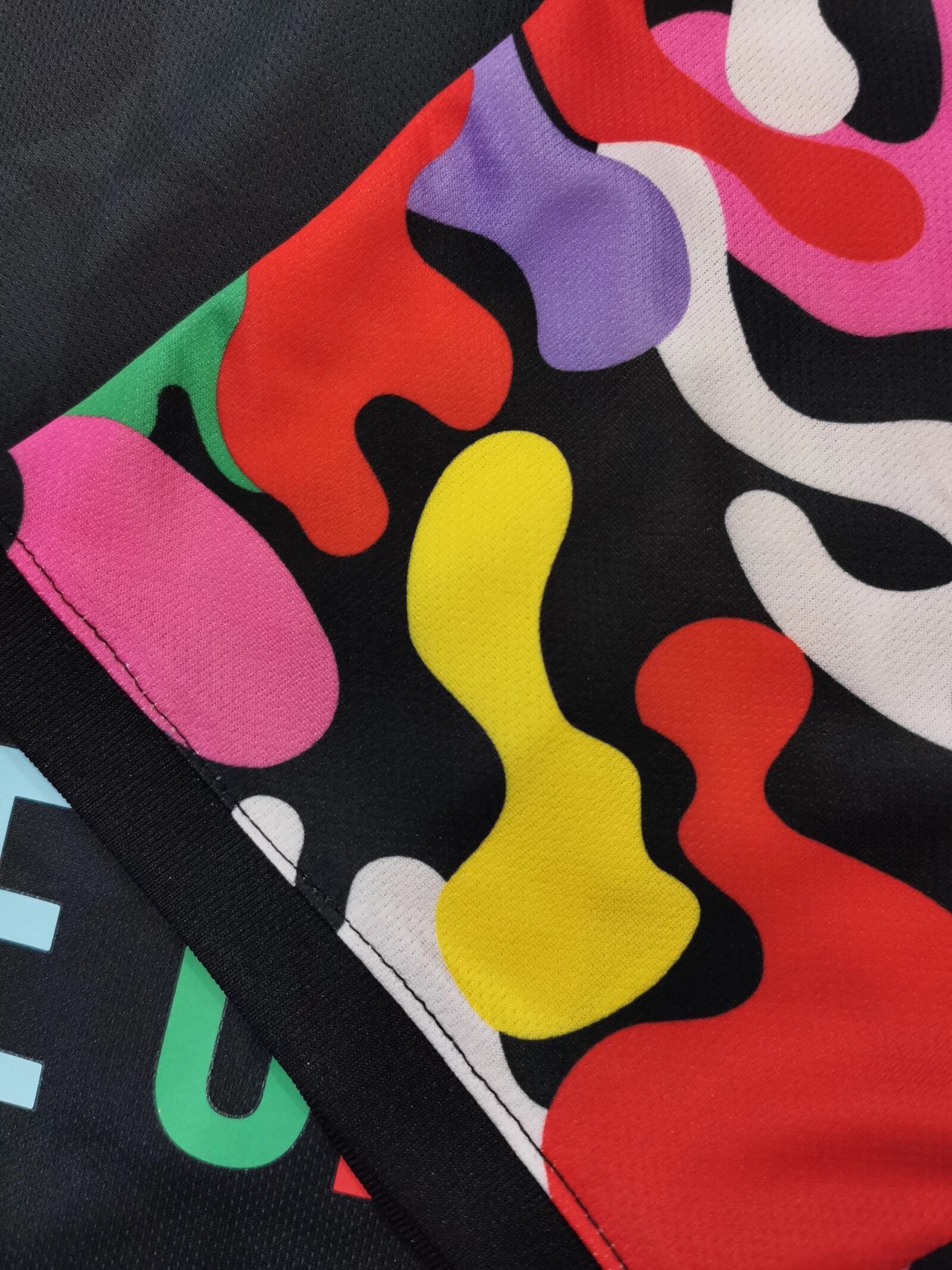 2024/25 Manchester United pre-match training kit - Fans Edition