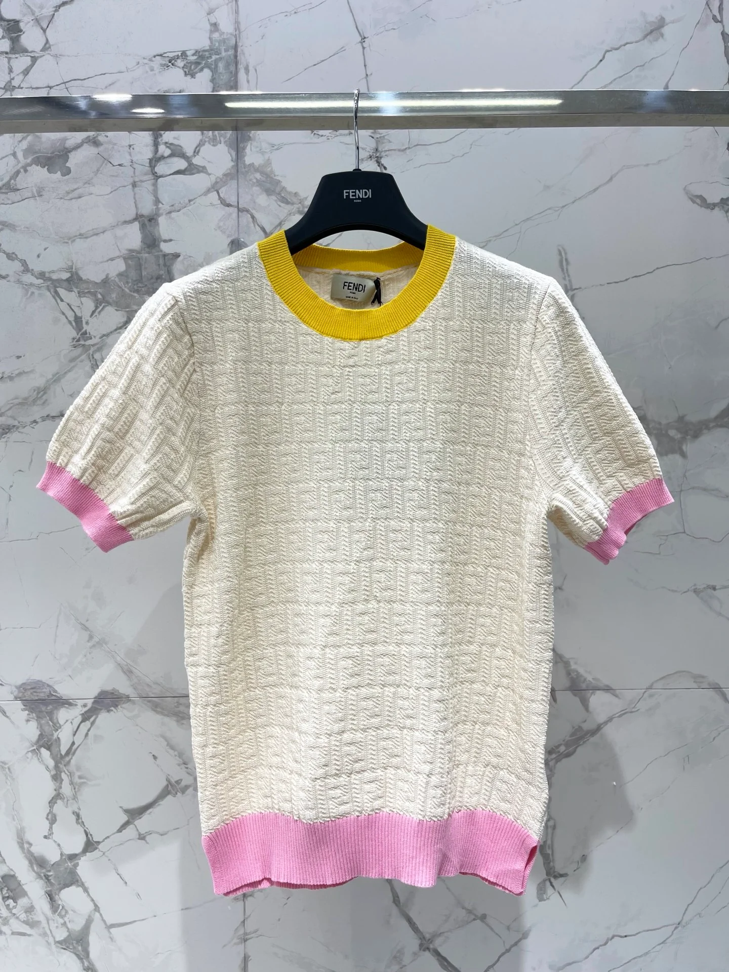 All-over letter print 3D knit top + skirt