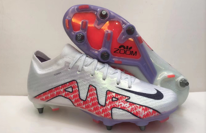 SG nail Assassin 15th generation low-top waterproof knitted SG football shoes