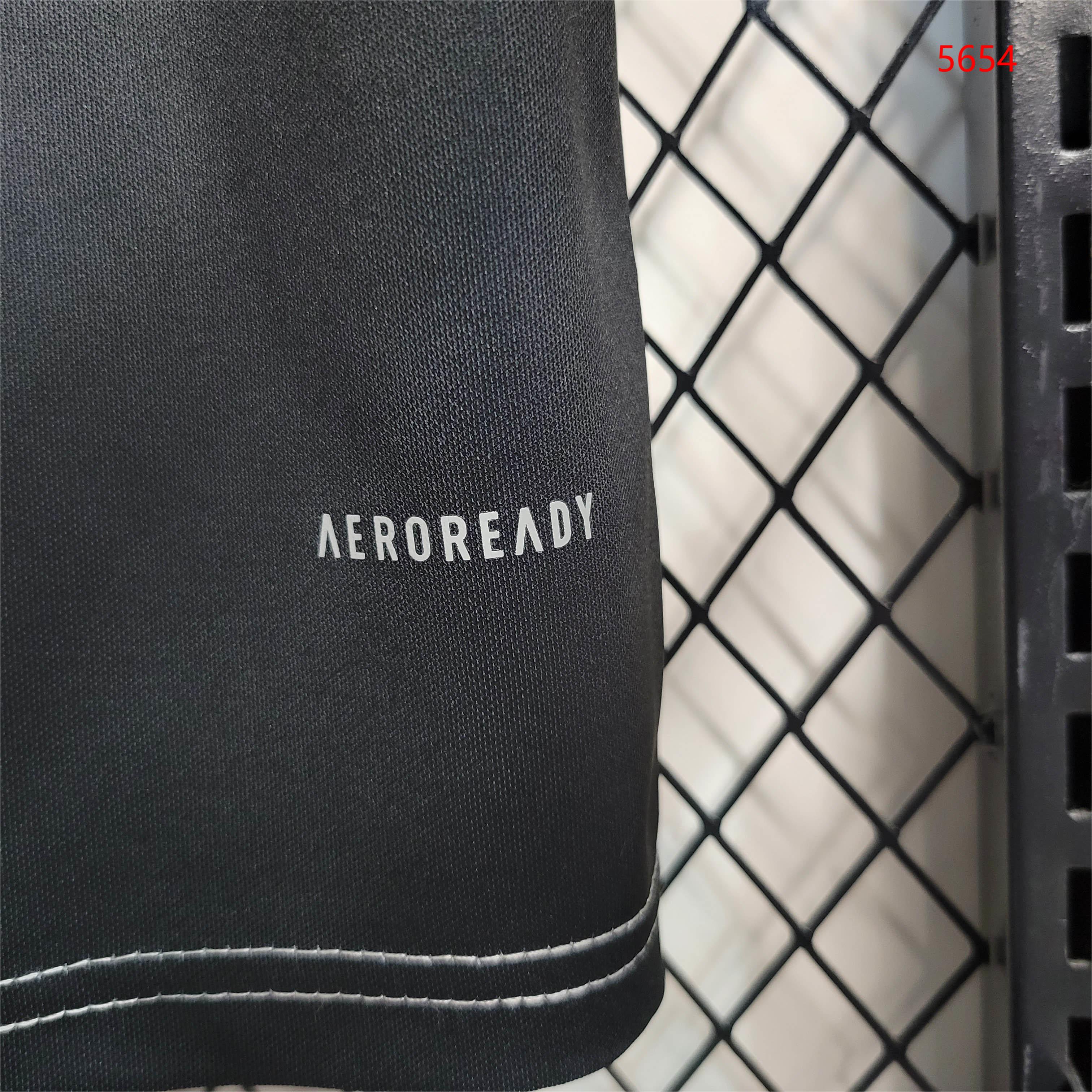 2019/2020 Retro Juventus Football Shirt Home 1:1 Thai Quality - Fans Edition