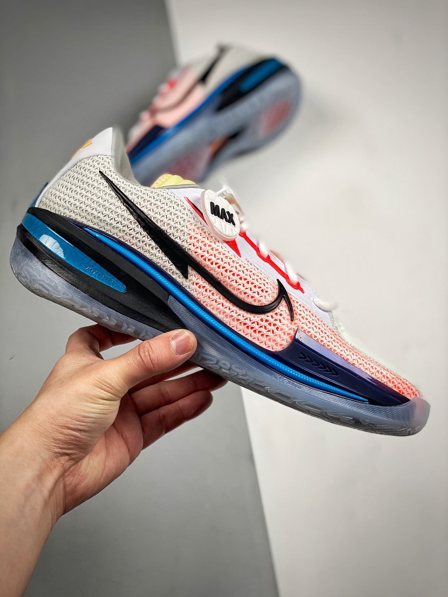 GT CUT White Black Laser Blue