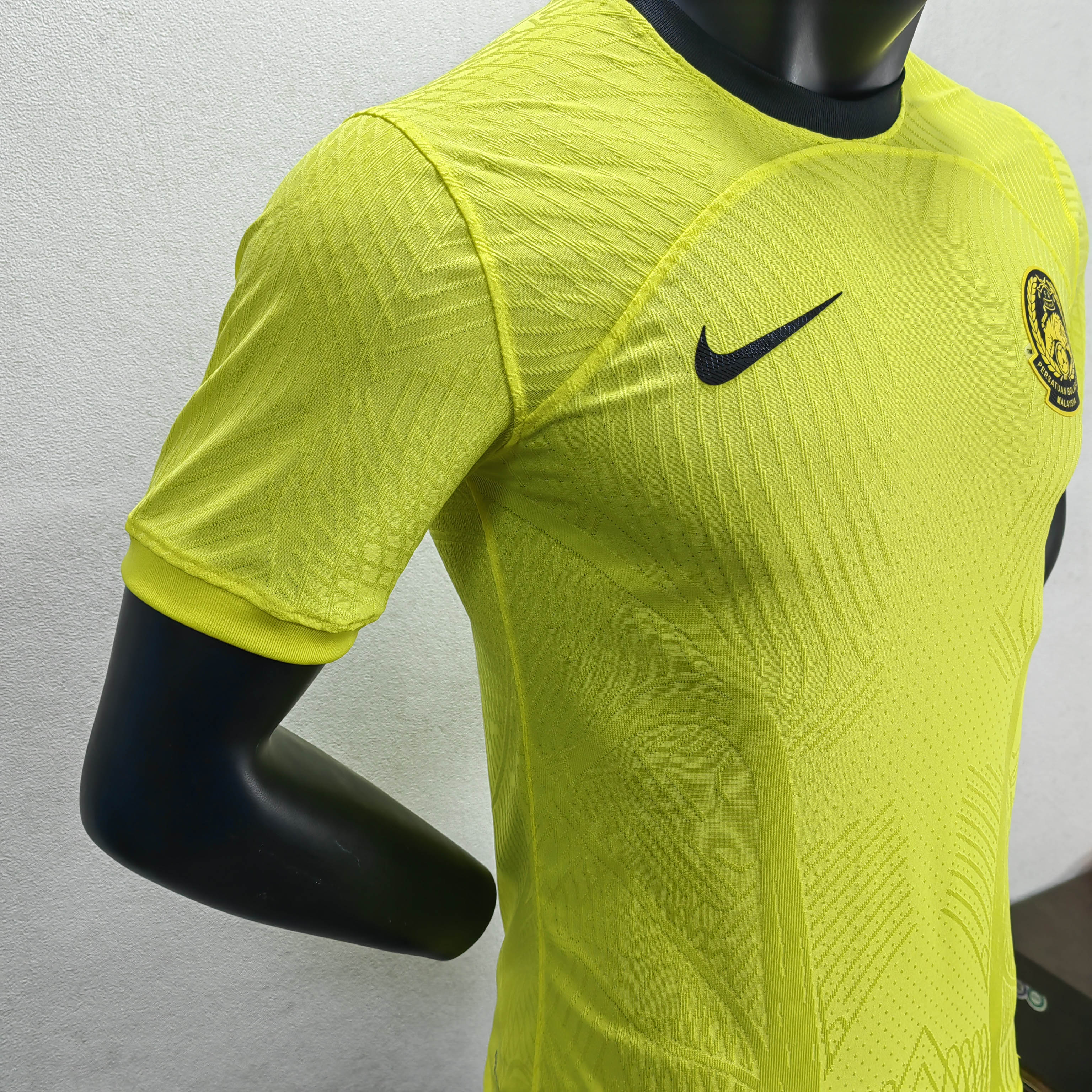2022 Player Version Malaysia Home Football Jersey