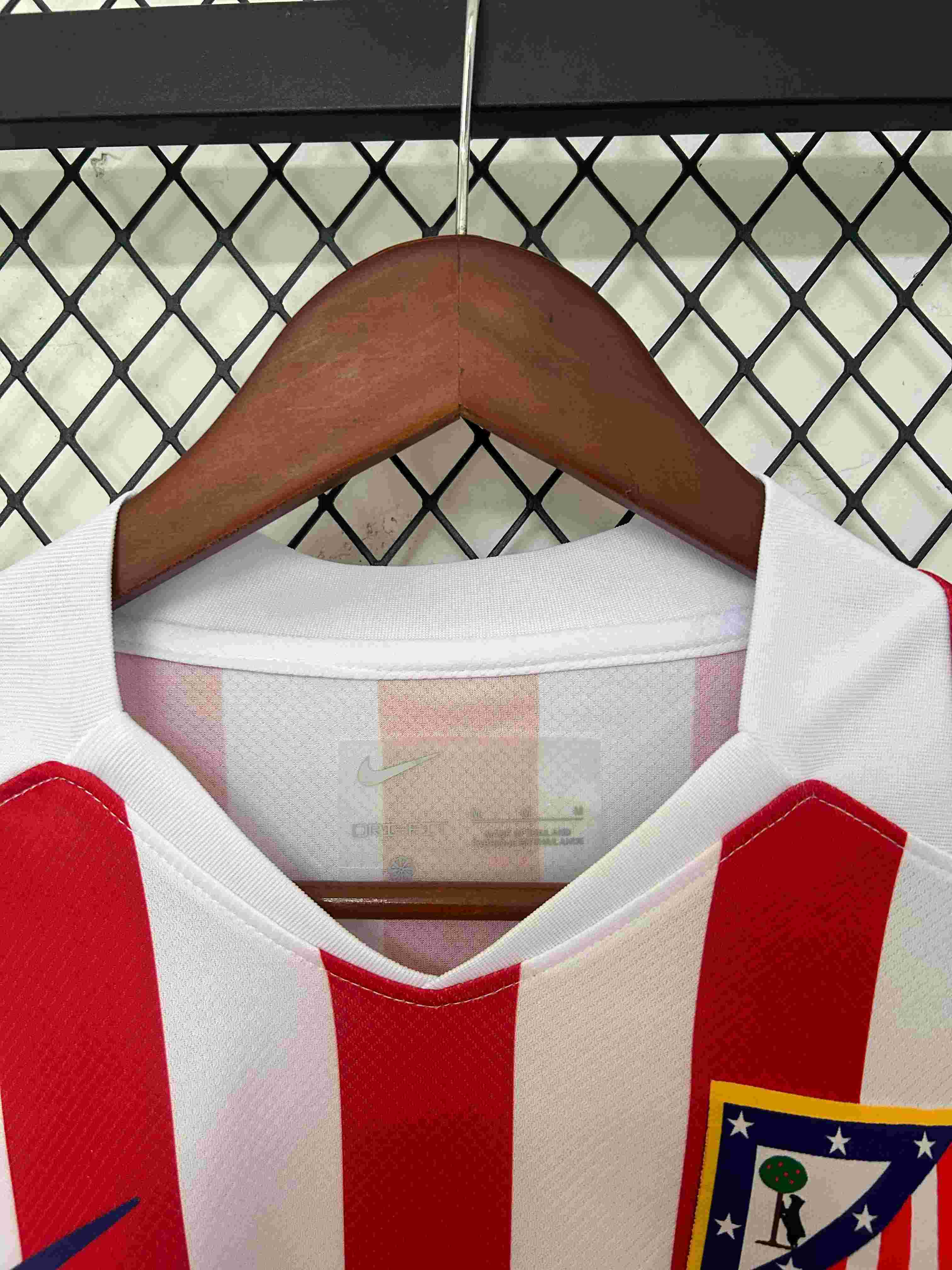 2025/2026  Atletico Madrid Home Football Shirt 1:1 Thai Quality