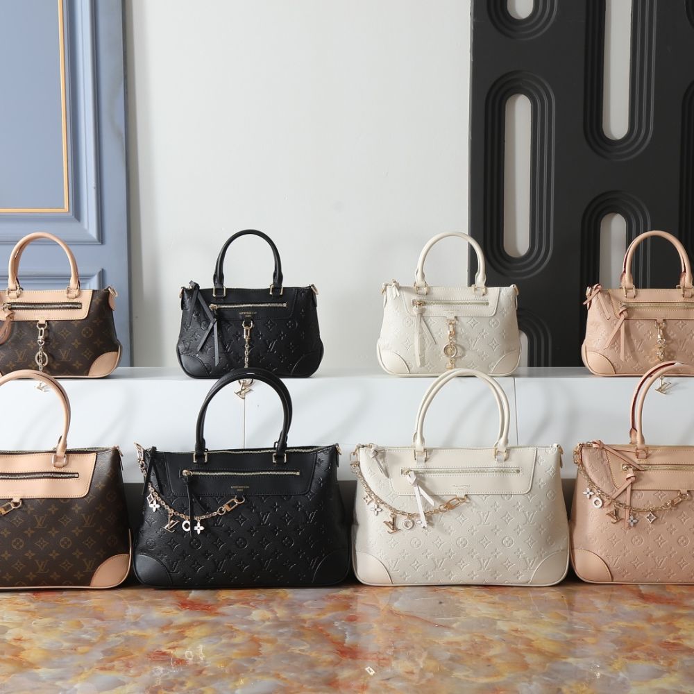 Louis Vuitton Skyline MM Beige 16 Inches M29152