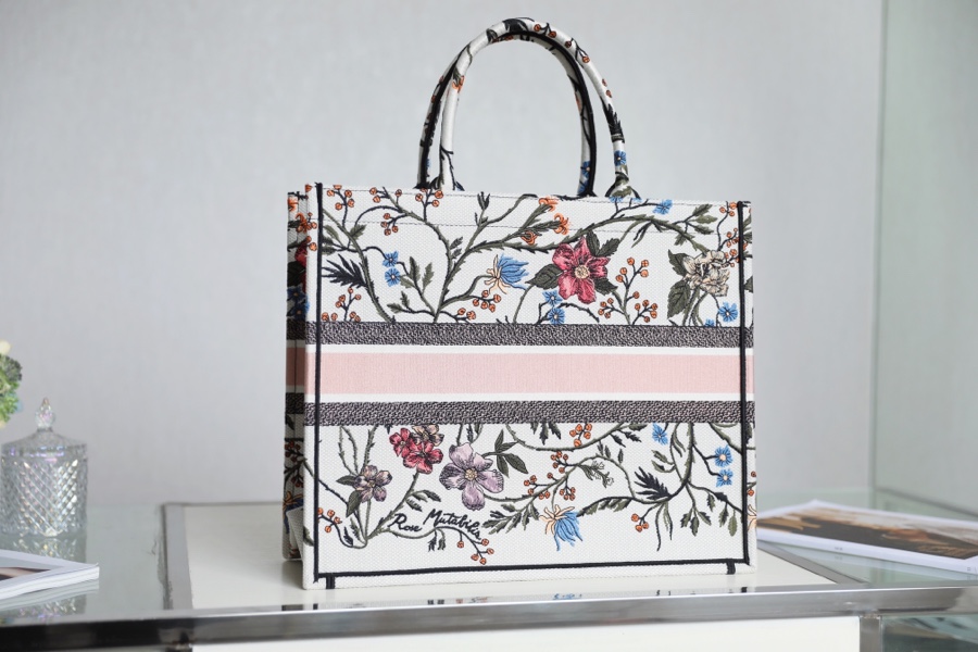 Dior Book Tote White Multicolor Dior Petites Fleurs