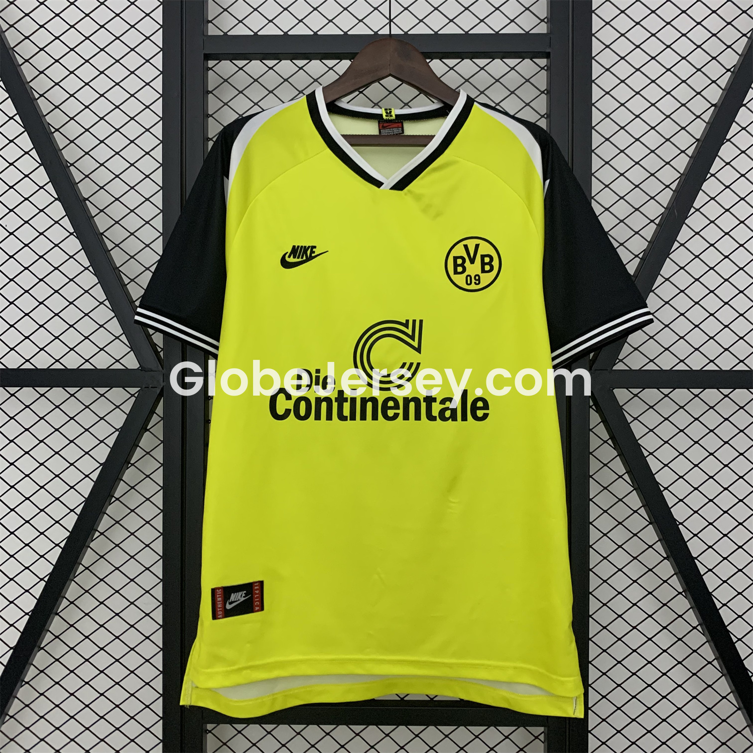 Retro Dortmund 1995-96 Home Jersey