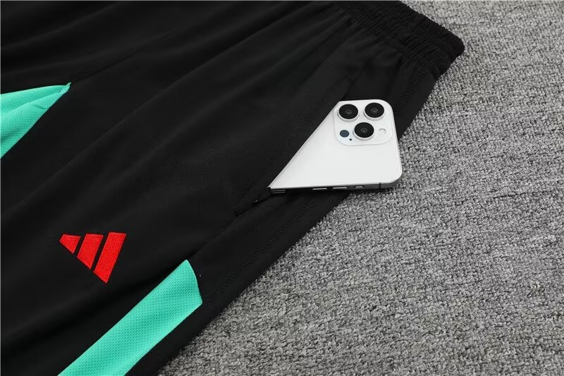 2023/2024 Manchester United half-pull training suit dark green football shirt