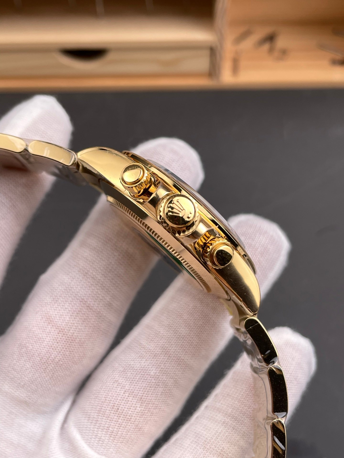 Rolex Daytona Green Gold V3