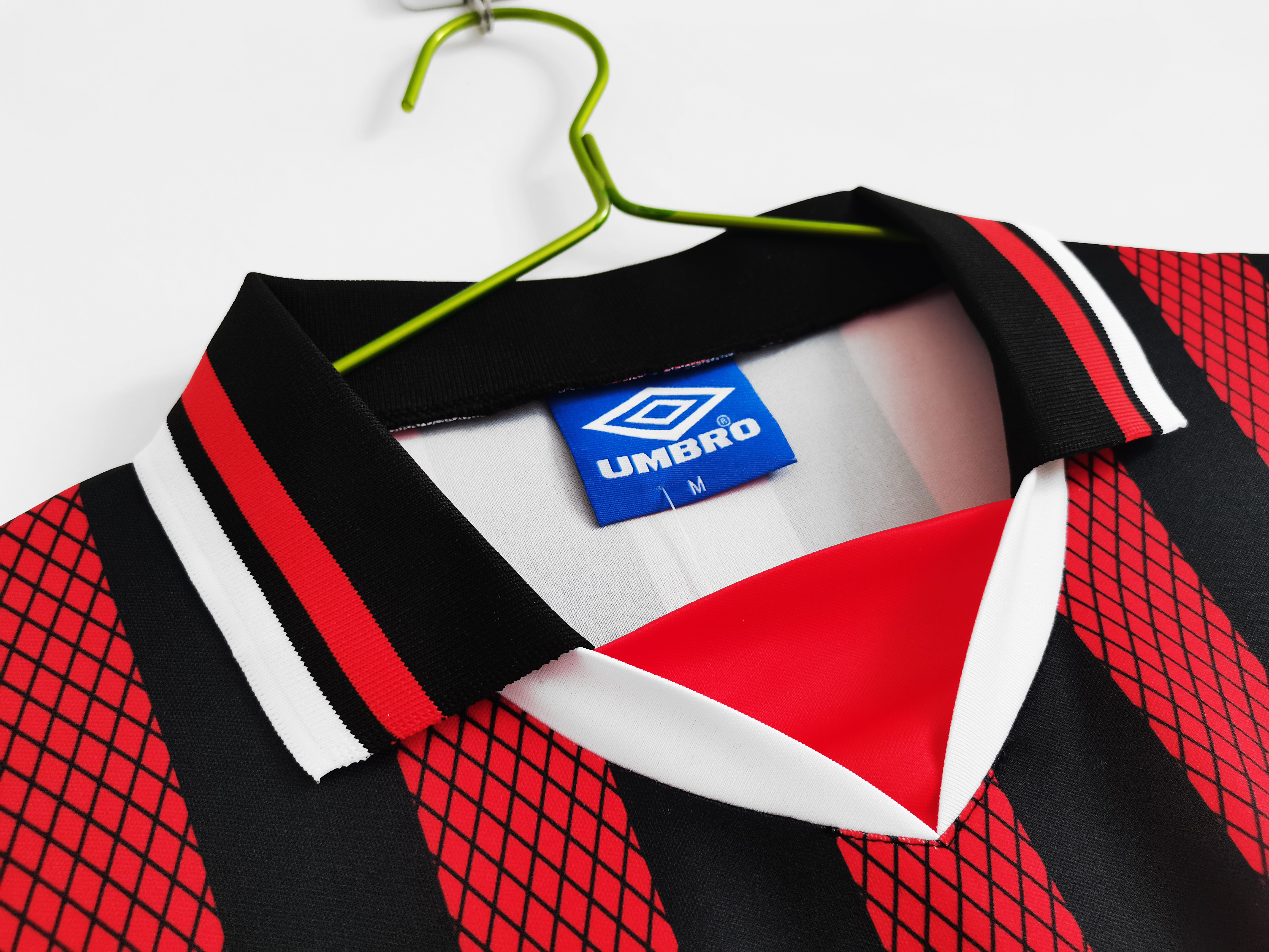 1994/96 season Manchester City away retro jersey - fans edition