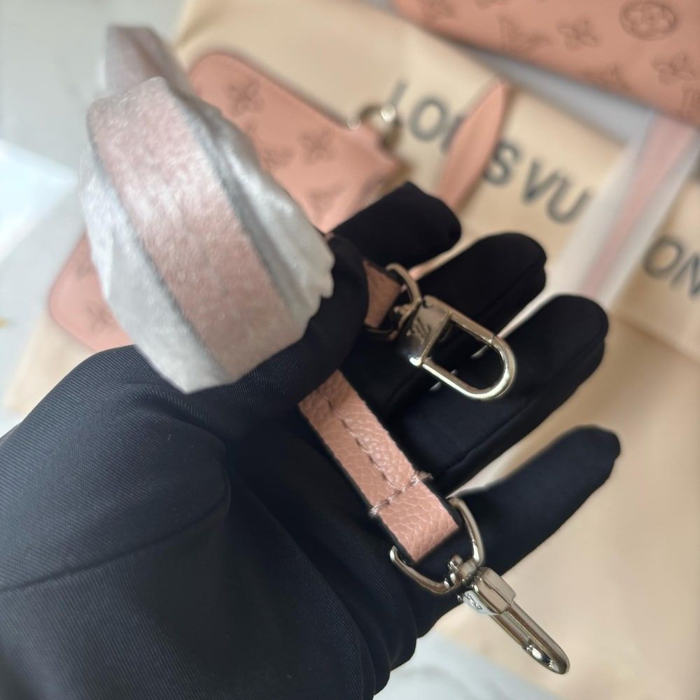 Louis Vuitton Blossom Mahina Leather Bag Pink 8.3 Inches M23196
