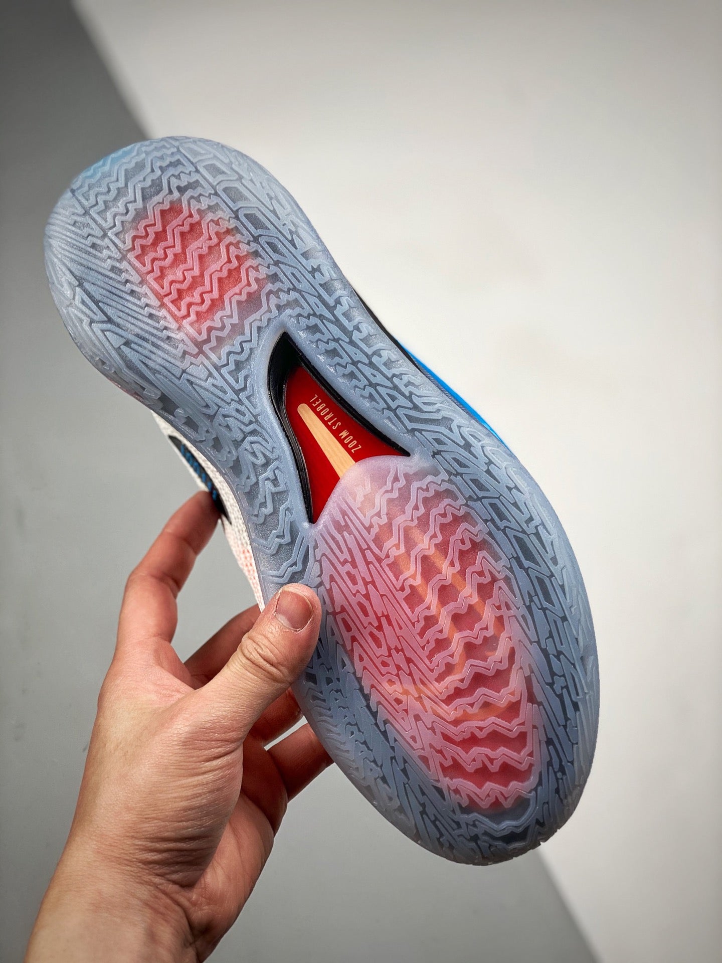 GT CUT White Black Laser Blue